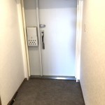 (玄関)