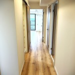 玄関からお部屋へ(玄関)